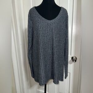 Women's plus size 2X shirt, top Gray Knit Sweater Women's 2X winter warm chilly